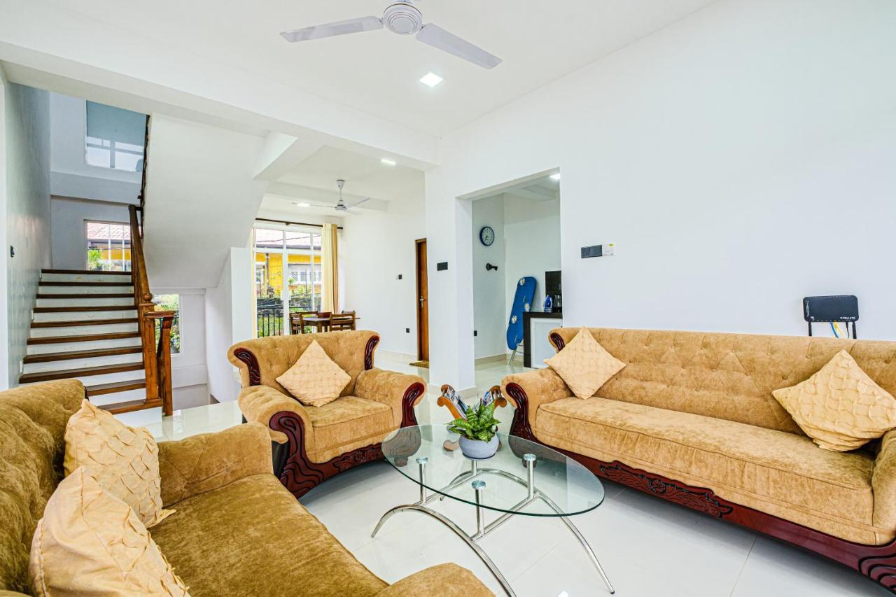 Queens Mount Ridge Kandy Esterno foto