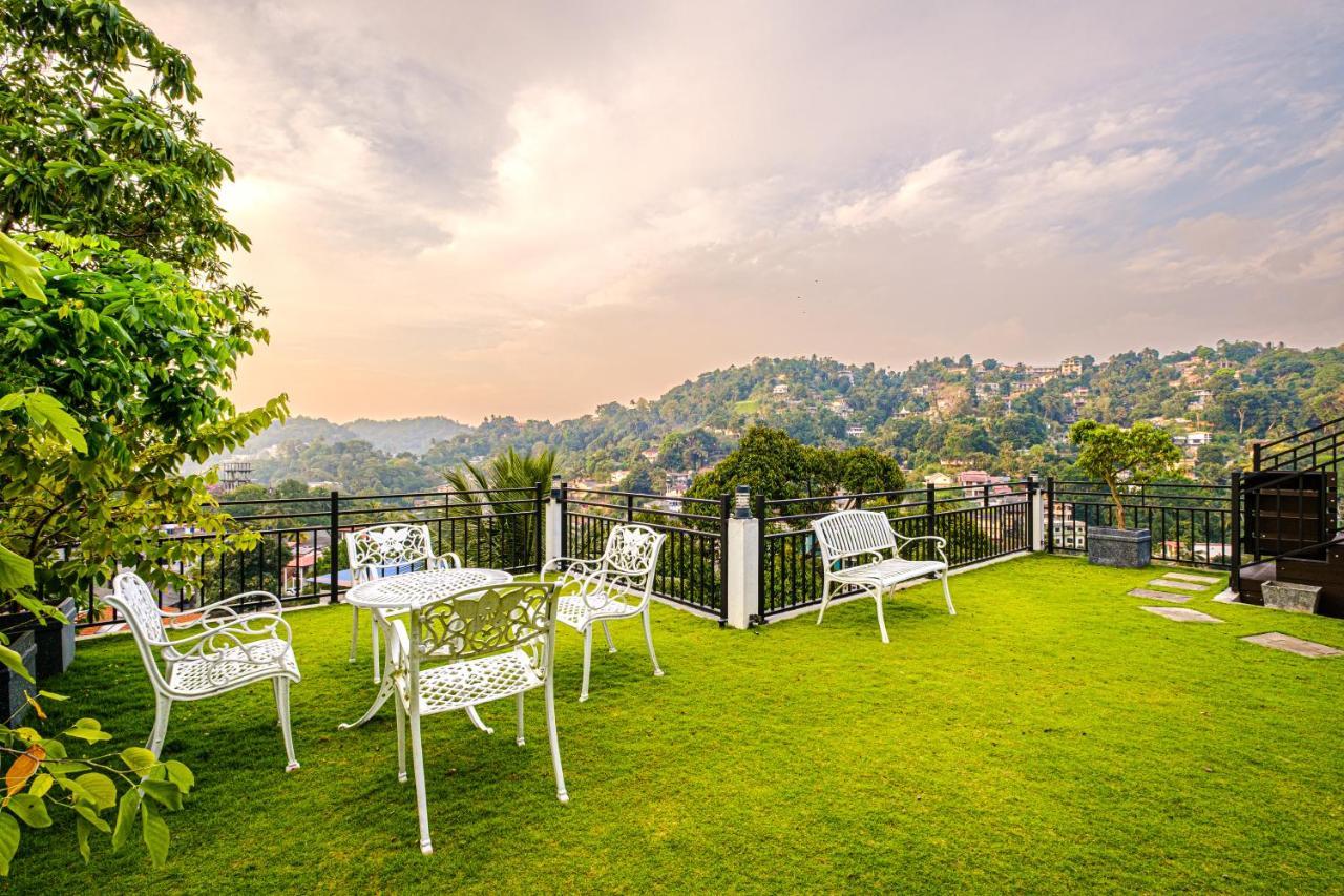 Queens Mount Ridge Kandy Esterno foto
