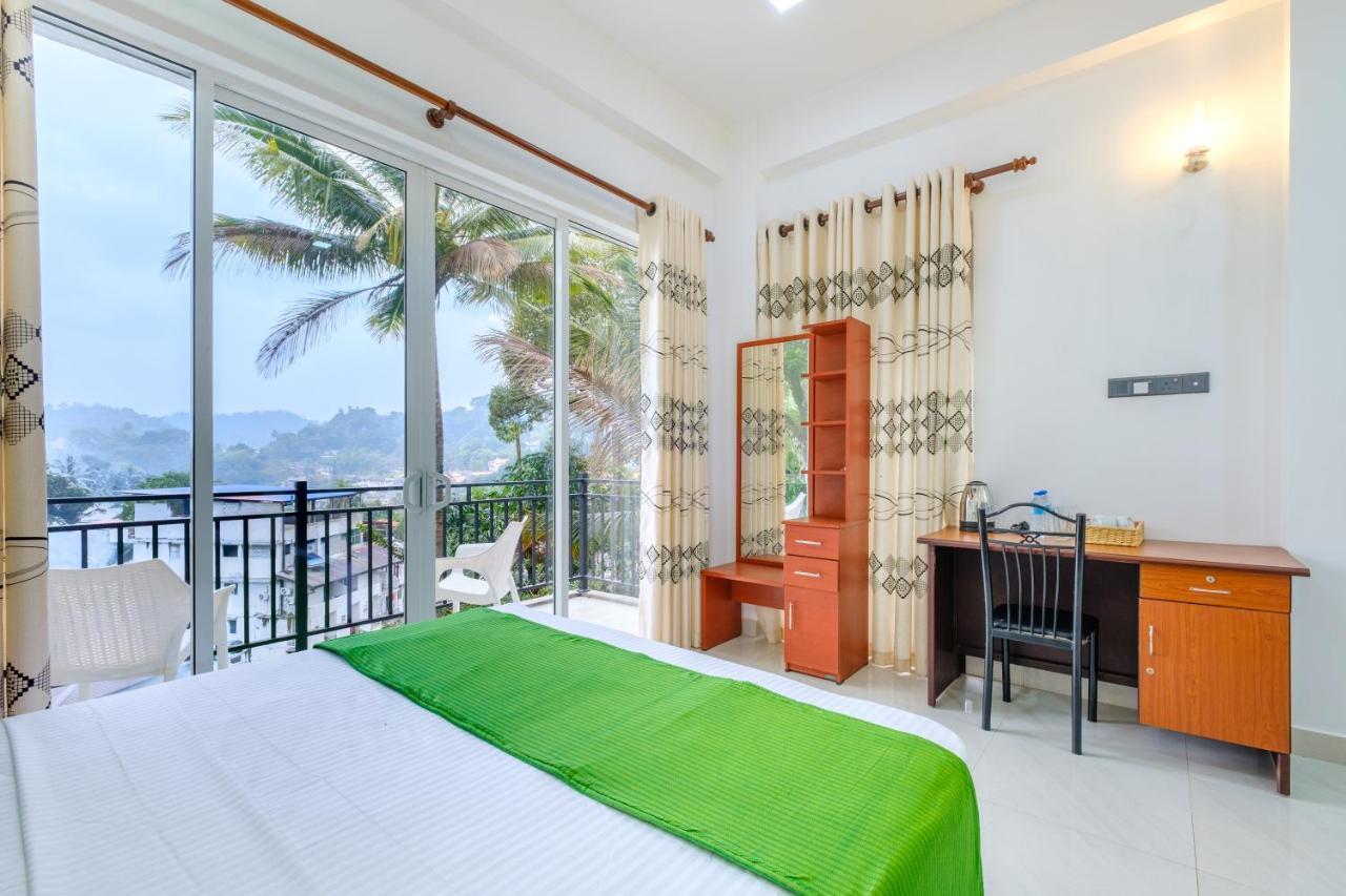 Queens Mount Ridge Kandy Esterno foto