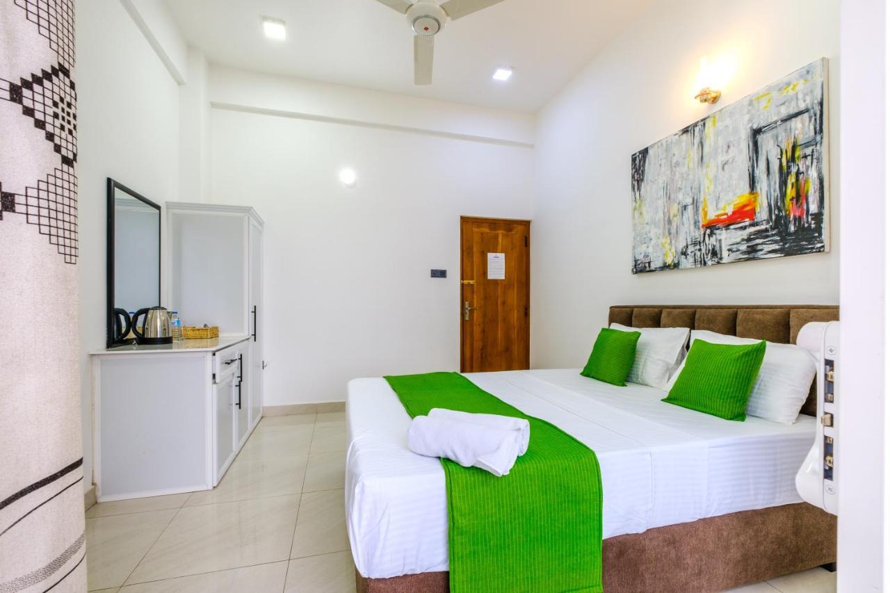 Queens Mount Ridge Kandy Esterno foto
