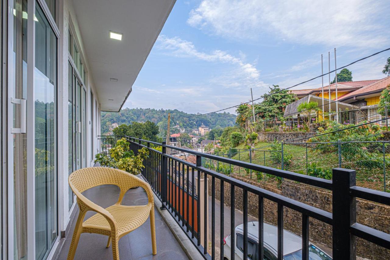 Queens Mount Ridge Kandy Esterno foto