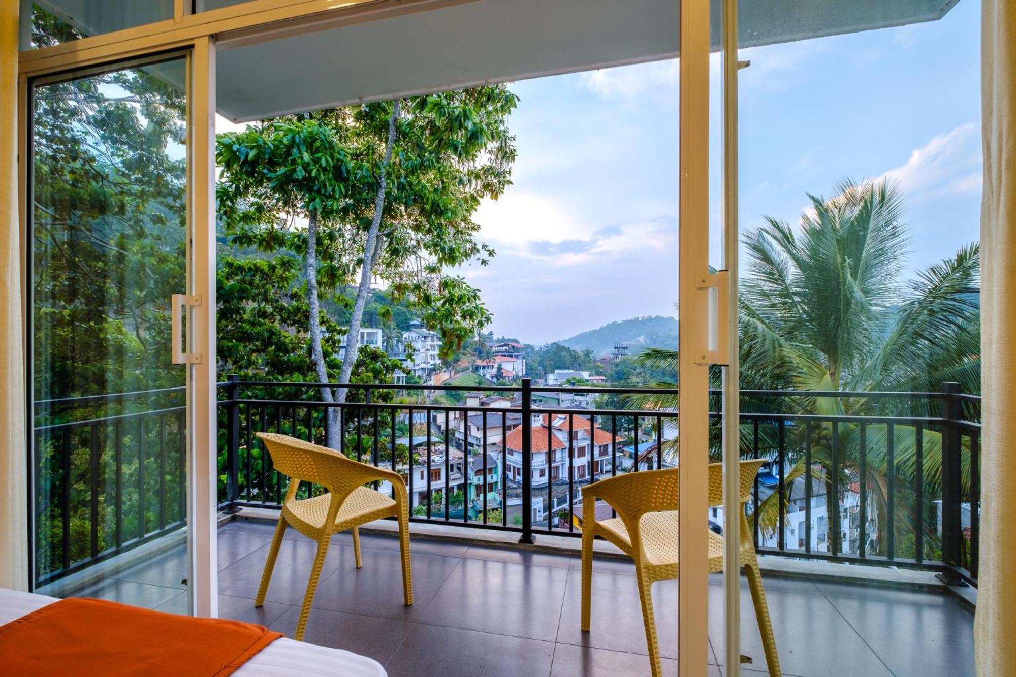 Queens Mount Ridge Kandy Esterno foto